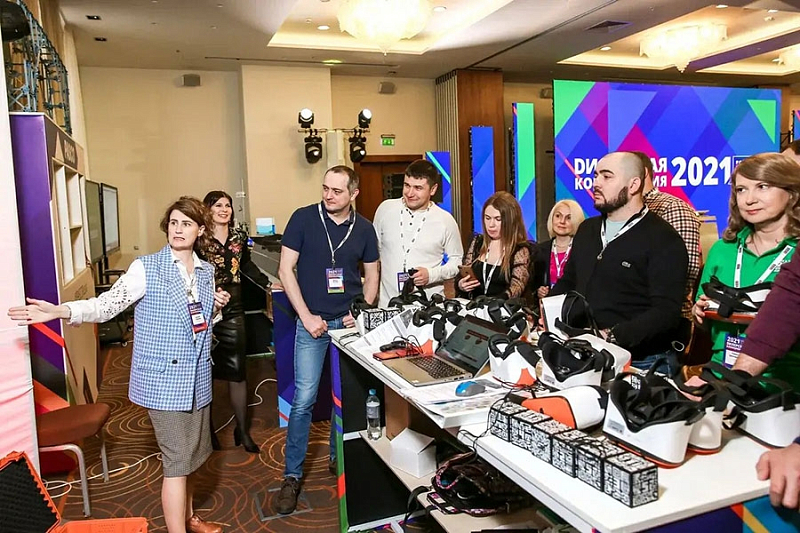 Состоялась юбилейная Х «Дилерская конференция POLYMEDIA»
